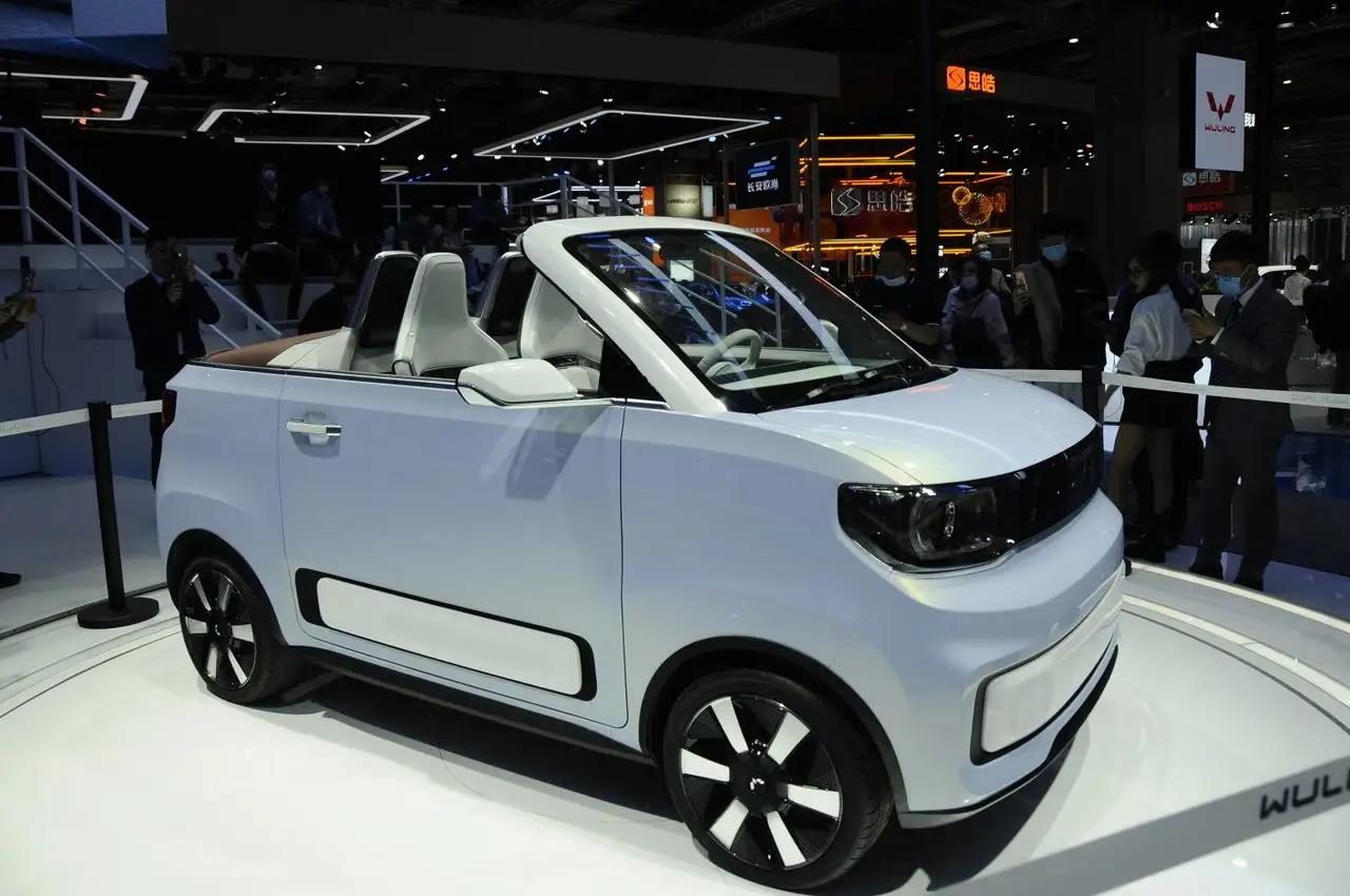 “国民神车”宏光MINI EV，重走“小米”路