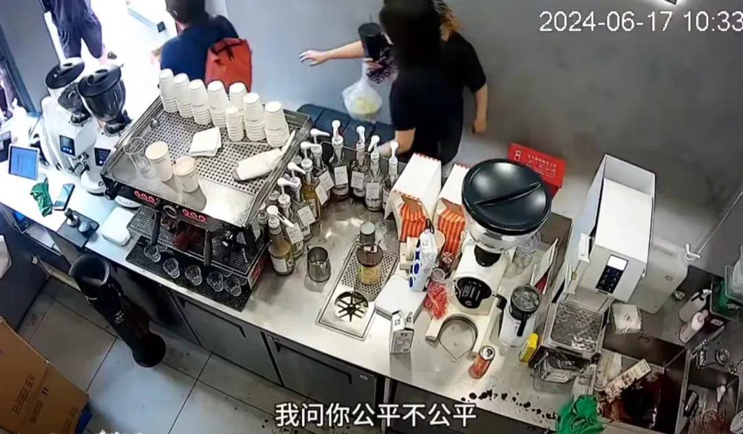 8小时出500杯，投诉三次辞退？Manner逼疯员工…？