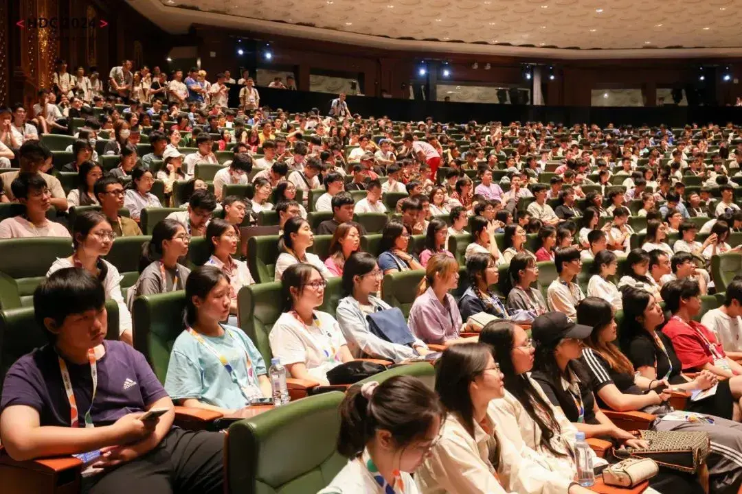 人生第一堂HarmonyOS公开课全网招募：一场平台与青少年人才的双向奔赴